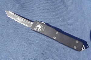 Microtech UTX-70 T/E OTF Automatic Knife  (2.4" Black Serr) ELMAX steel. MADE IN THE USA!!!