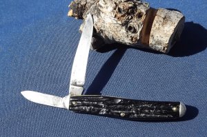 Vintage Kent 2 blade folding  pocket knife.  Kent N.Y. Made in the USA!!! 