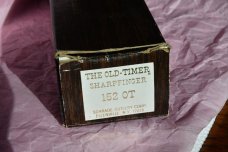 Schrade 152 OT Sharpfinger NIB (1973-1980) Schrade 152 OT Sharpfinger NIB (1973-1980)