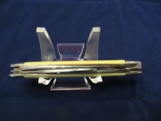 Case XX  Yellow Stockman Pattern # 3318 HE