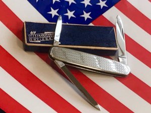 Vintage J A Henckels 2 Blades +File Gentlemens Pocket knife w Decorative Metal Handles +Orig Box