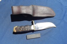 SCHRADE Uncle Henry Pro Hunter Knife 171UH with Sheath and Stone. MADE IN THE USA!!! SCHRADE Uncle Henry Pro Hunter Knife 171UH with Sheath and Stone. MADE IN THE USA!!!
