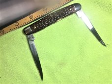 Vintage Kutmaster 2 Blade Muskrat Pocket Knife w/ Etching