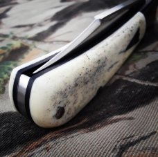 K'roo (Willem O'Kelly) Lanny's Clip Lightweight Giraffe Bone and G10 K'roo (Willem O'Kelly) Lanny's Clip Lightweight Giraffe Bone and G10