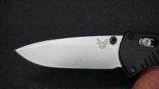+ BENCHMADE USA 585 MINI BARRAGE OSBORNE DESIGN AXIS-ASSIST SATIN BLADE - FACTORY RECONDITIONED + + BENCHMADE USA 585 MINI BARRAGE OSBORNE DESIGN AXIS-ASSIST SATIN BLADE - FACTORY RECONDITIONED +