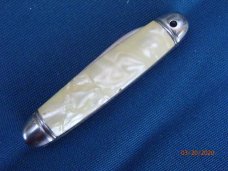 Case XX USA 4 Dot (1996) Red Stag R5208 Half Whittler Knife Case XX USA 4 Dot (1996) Red Stag R5208 Half Whittler Knife