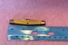 Buck Lancer 305 ^ year 1988 Yellow handle Buck Lancer 305 ^ year 1988 Yellow handle