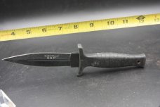 Smith & Wesson Dagger Boot Knife (4.75" Black) SWHRT9B double sided dagger edge used 