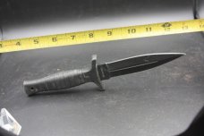 Smith & Wesson Dagger Boot Knife (4.75" Black) SWHRT9B double sided dagger edge used 