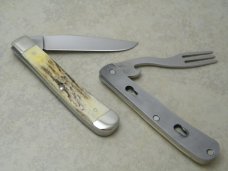 Case XX USA 1 Dot (1999) Vintage Stag V5254 HB SS Take Apart Hobo Trapper Knife in Tin Box Case XX USA 1 Dot (1999) Vintage Stag V5254 HB SS Take Apart Hobo Trapper Knife in Tin Box