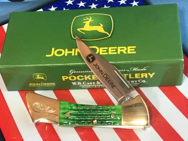 2006 Case xx 4 & 1/4" John Deere Folding Lock Back Hunter Knife with Sheath -NOS in Orig Box -MINT 2006 Case xx 4 & 1/4" John Deere Folding Lock Back Hunter Knife with Sheath -NOS in Orig Box -MINT