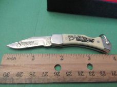 Schrade Scrimshaw Tiny Folding Hunter Model SC-511 Schrade Scrimshaw Tiny Folding Hunter Model SC-511