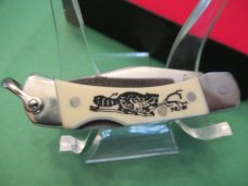 Schrade Scrimshaw Tiny Folding Hunter Model SC-511 Schrade Scrimshaw Tiny Folding Hunter Model SC-511