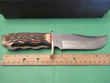 Schrade Uncle Henry Pro Hunter Model # 171UH Schrade Uncle Henry Pro Hunter Model # 171UH