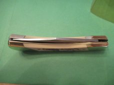 Schrade Folding Hunter Limited Edition Scrimshaw Bear Cult Schrade Folding Hunter Limited Edition Scrimshaw Bear Cult