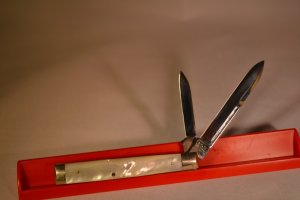Schatt and Morgan (Queen) Physician's Knife