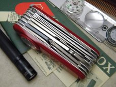 Victorinox Switzerland Champ Swiss Army Knife + SOS Kit & Pouch NIB Victorinox Switzerland Champ Swiss Army Knife + SOS Kit & Pouch NIB
