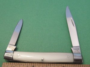 Case XX USA Imitation Pearl Pattern # 9233   