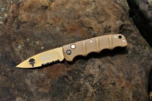 BOKER PLUS AUTOMAT KALASHNIKOV 74 SPECIAL PUNISHER DESERT SAND AUTO