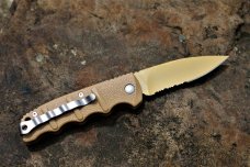 BOKER PLUS AUTOMAT KALASHNIKOV 74 SPECIAL PUNISHER DESERT SAND AUTO