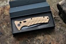 BOKER PLUS STRIKE DESERT SAND AUS - 8 METAL AUTO
