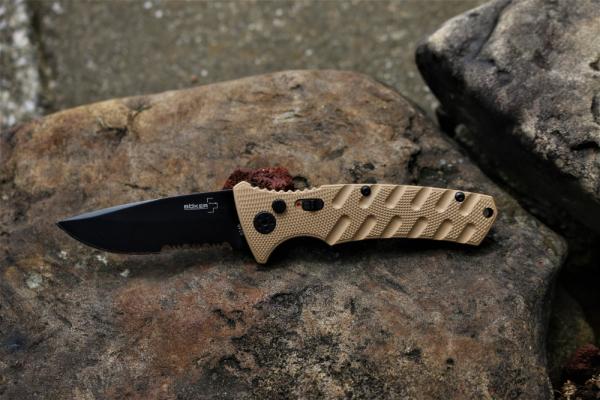 BOKER PLUS STRIKE DESERT SAND AUS - 8 METAL AUTO