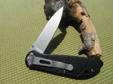 NOS, Discontinued Ka-Bar Maserin Pocket Knife Made in Italy. Knife is brand new in the box!