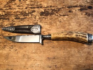 Hubertus buck handled knife