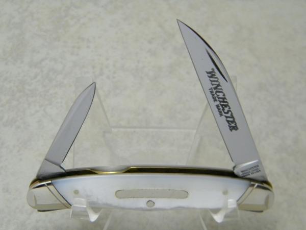 Winchester Trademark USA 1991 Pearl 2935P Wharncliffe Half Whittler Knife Winchester Trademark USA 1991 Pearl 2935P Wharncliffe Half Whittler Knife