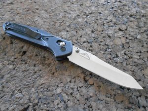 Mint in Box-Benchmade Knife USA 940