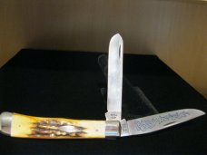 3 Dot 1977 Case XX Stainless USA Blue Scroll Trapper 5254 SSP knife # 104 3 Dot 1977 Case XX Stainless USA Blue Scroll Trapper 5254 SSP knife # 104