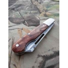 Kroo Custom handmade Swell End EO Jack with Sheepsfoot Blade and Wild Currant Root Burl Scales.