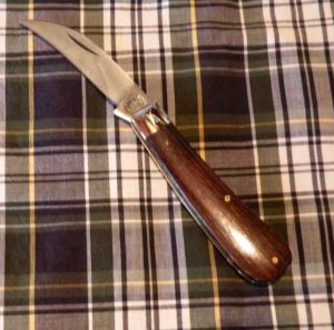 A Wright & Son, Sheffield, England Peach Pruner Knife w/Rosewood Scales and Wharncliffe Blade