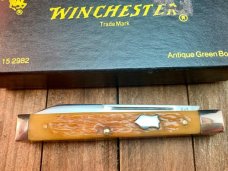 Winchester Doctor’s Knife Antique Green Bone Winchester Doctor’s Knife Antique Green Bone