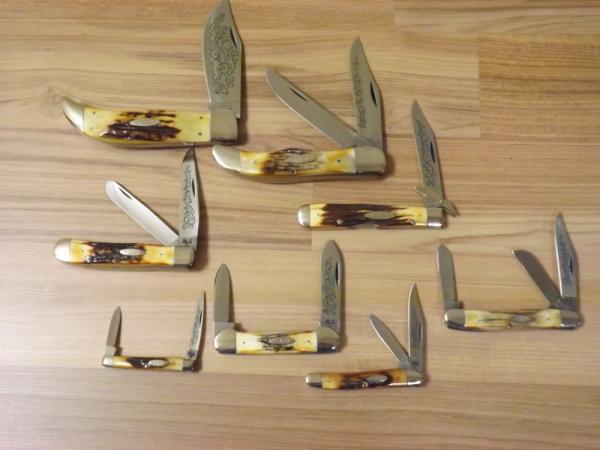 Case 1977 BLue Scroll Stag Set (8 Knives) Case 1977 BLue Scroll Stag Set (8 Knives)