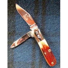 Queen Cutlery 2-Blade Barlow Knife with Amber Saw Cut Bone Scales and Clip Point/Pen Blades Queen Cutlery 2-Blade Barlow Knife with Amber Saw Cut Bone Scales and Clip Point/Pen Blades