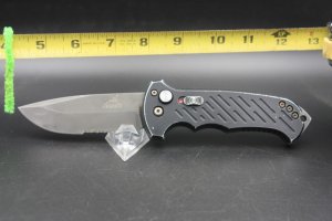 Gerber Auto 06 Push Button Automatic Knife S30V Drop Point (3.7" Black Serr) blade 
