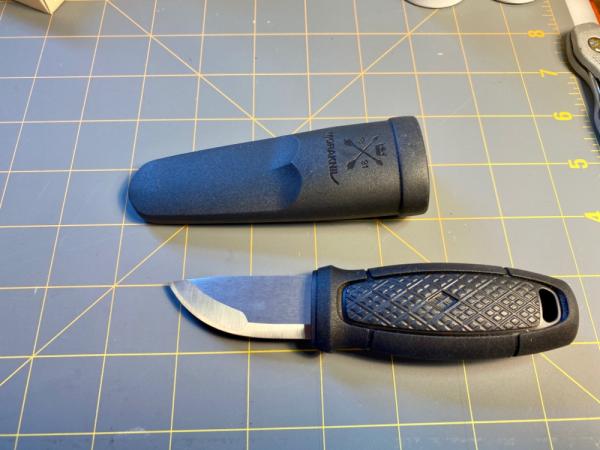 Mora Eldris (Pre-Owned) with Sheath
