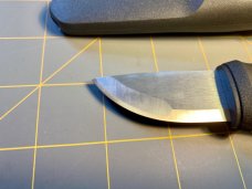 Mora Eldris (Pre-Owned) with Sheath
