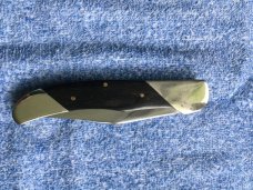 Queen,  44 B Folding Hunter, Button Lock Knife 