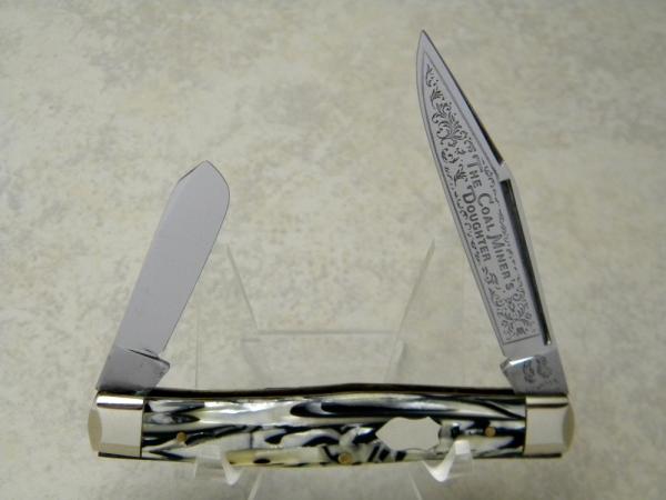 Fight'n Rooster Frank Buster Germany Pearl & Black "The Coal Miner's Daughter" Texas Jack Knife Fight'n Rooster Frank Buster Germany Pearl & Black "The Coal Miner's Daughter" Texas Jack Knife