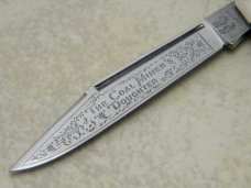 Fight'n Rooster Frank Buster Germany Pearl & Black "The Coal Miner's Daughter" Texas Jack Knife