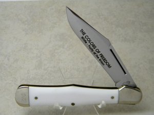 Queen USA #38 White "The Colors of Freedom" Coke Bottle Folding Hunter Knife c.1992