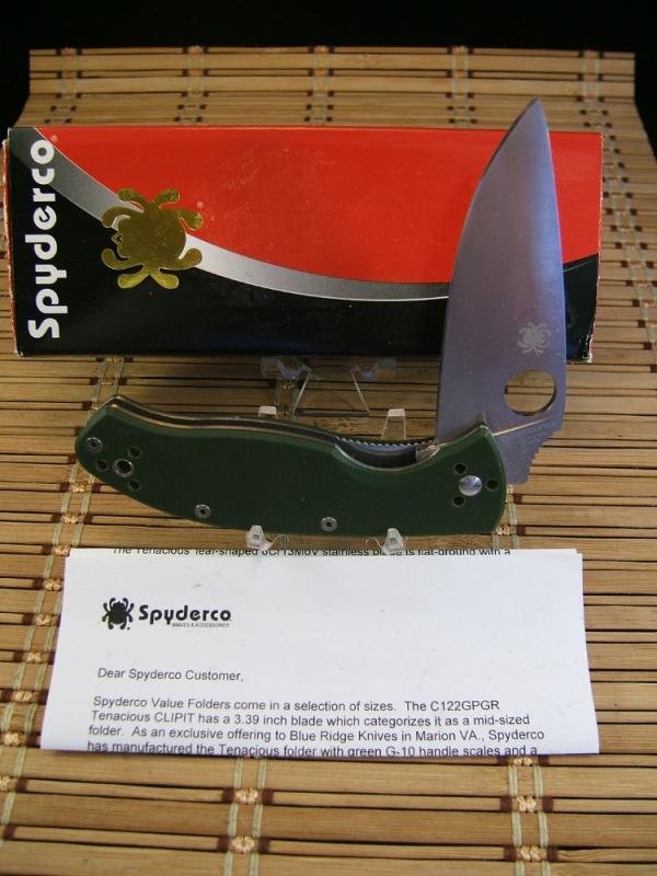 SPYDERCO 8 CR 13 MOV TENACIOUS GREEN LARGE LINER LOCK NEW IN BOX WITH PAPERS BELT CLIP CARRY KNIFE SPYDERCO 8 CR 13 MOV TENACIOUS GREEN LARGE LINER LOCK NEW IN BOX WITH PAPERS BELT CLIP CARRY KNIFE