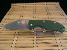 SPYDERCO 8 CR 13 MOV TENACIOUS GREEN LARGE LINER LOCK NEW IN BOX WITH PAPERS BELT CLIP CARRY KNIFE SPYDERCO 8 CR 13 MOV TENACIOUS GREEN LARGE LINER LOCK NEW IN BOX WITH PAPERS BELT CLIP CARRY KNIFE