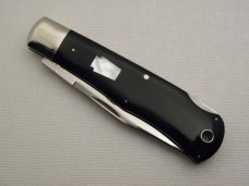 Schatt & Morgan, Keystone Series XII, Lockback Hunter – Cape Water Buffalo horn, #14113L: 2002 Schatt & Morgan, Keystone Series XII, Lockback Hunter – Cape Water Buffalo horn, #14113L: 2002