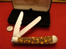 Case Halloween Trapper #6254 SS "Pumpkin Carver" with Etched Orange Bone Handles 2006 Case Halloween Trapper #6254 SS "Pumpkin Carver" with Etched Orange Bone Handles 2006