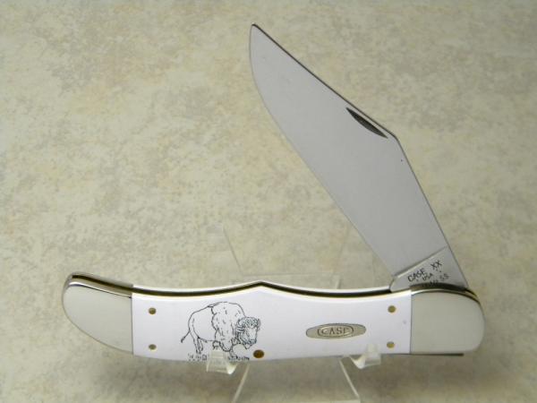 Case XX USA 3 Dot (1997) Bison Scrimshawed White Composition 4165 1/2 SS Folding Hunter Knife Case XX USA 3 Dot (1997) Bison Scrimshawed White Composition 4165 1/2 SS Folding Hunter Knife