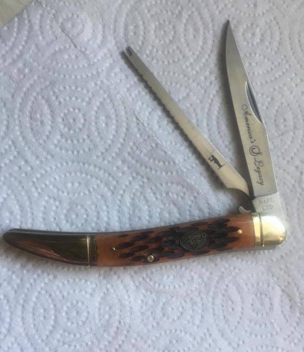 MINT BONE FISHERMAN TOOTHPICK