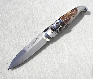 VINTAGE AUTO 1980's ARMANDO BELTRAME COLTELLERIE INOX STAG SCROLLED BIRDS BEAK LEVERLOCK - MINT